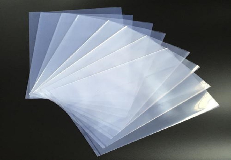 Quelles sont les caractéristiques du Strong Contract PETG Film ?
